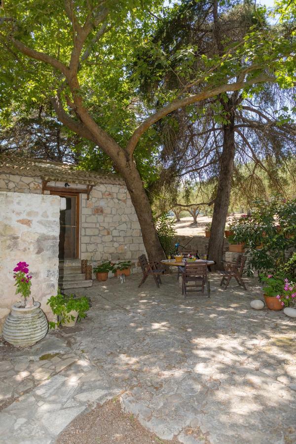 Ferienhaus Jianni's - Stone In The Greenery!! Vasilikí